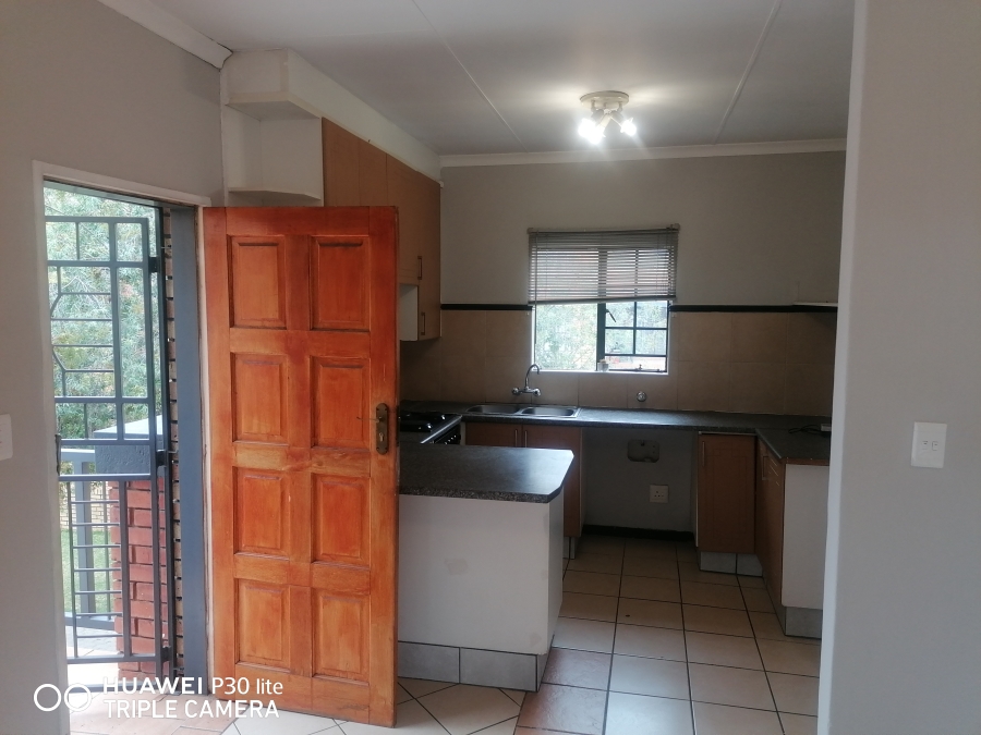 To Let 2 Bedroom Property for Rent in Equestria Gauteng