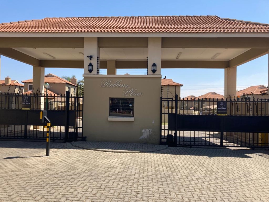 To Let 3 Bedroom Property for Rent in Equestria Gauteng