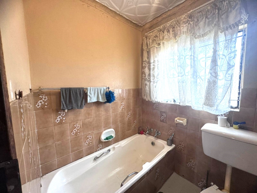 3 Bedroom Property for Sale in Klippoortjie Gauteng