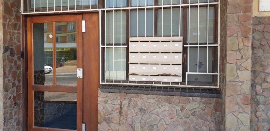 2 Bedroom Property for Sale in Villieria Gauteng