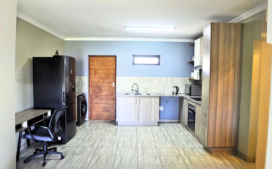 To Let 2 Bedroom Property for Rent in Noordwyk Gauteng