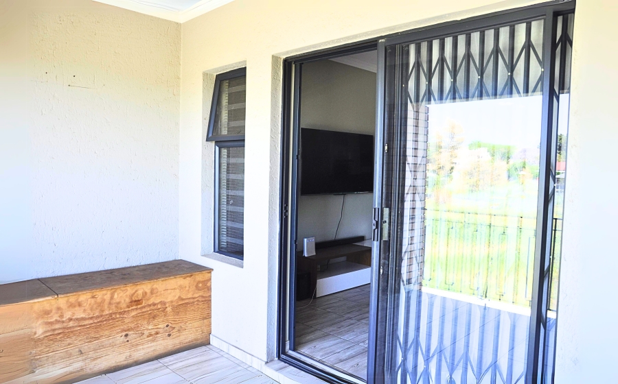 To Let 2 Bedroom Property for Rent in Noordwyk Gauteng