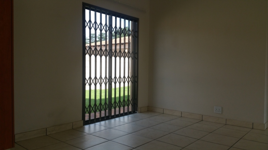 2 Bedroom Property for Sale in Denneoord Gauteng