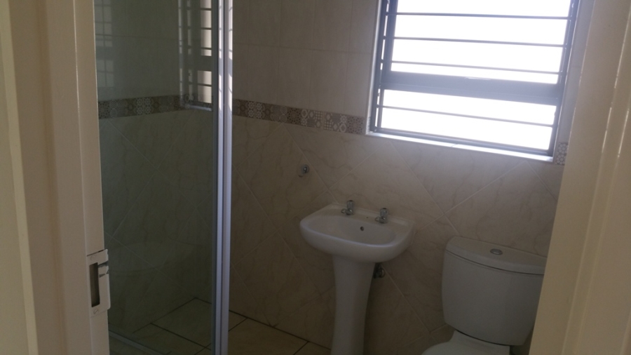 2 Bedroom Property for Sale in Denneoord Gauteng