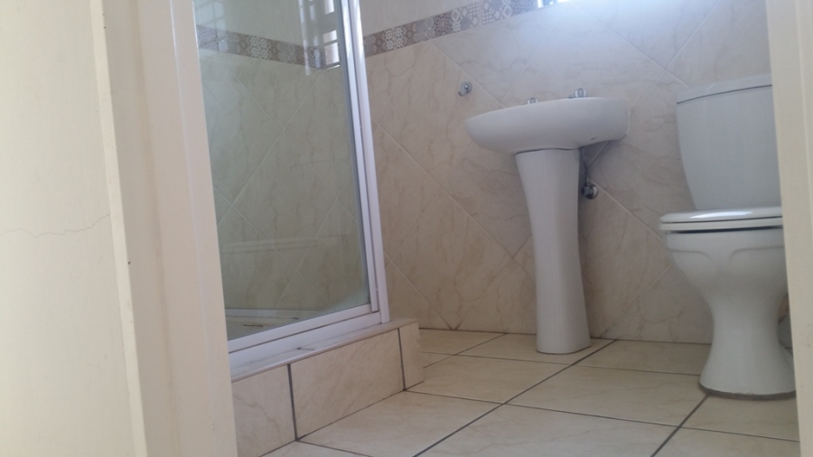 2 Bedroom Property for Sale in Denneoord Gauteng