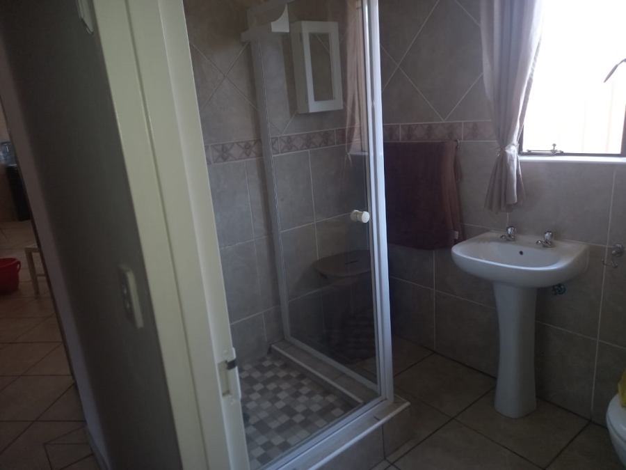 2 Bedroom Property for Sale in Denneoord Gauteng