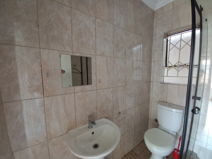 2 Bedroom Property for Sale in Denneoord Gauteng