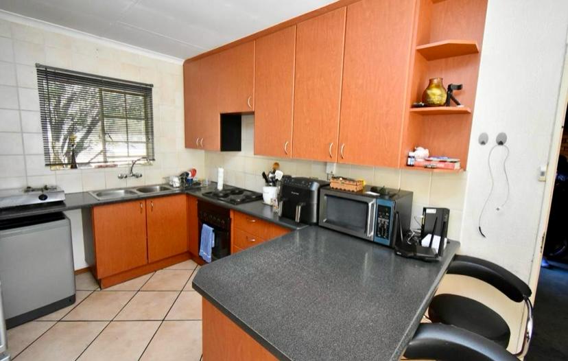 To Let 2 Bedroom Property for Rent in Kyalami Gauteng