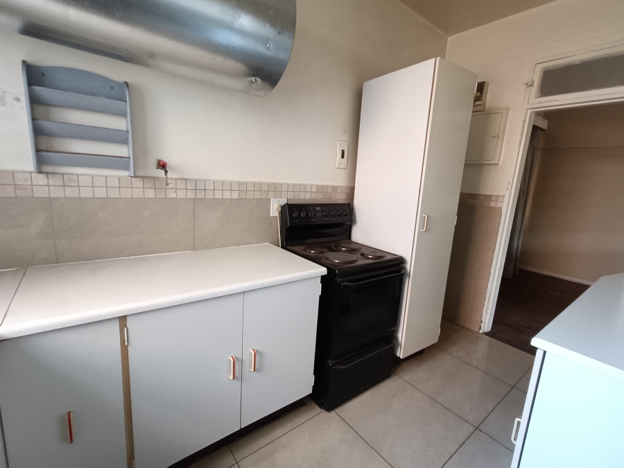 To Let 1 Bedroom Property for Rent in Linden Gauteng