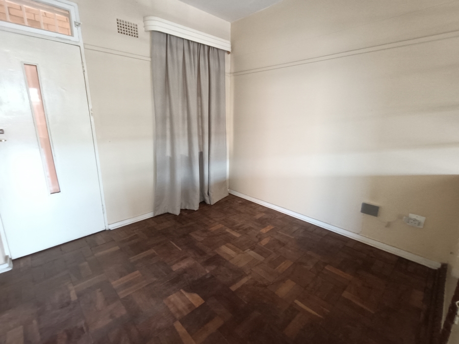 To Let 1 Bedroom Property for Rent in Linden Gauteng