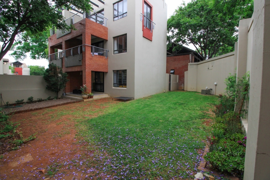 1 Bedroom Property for Sale in Bryanston Gauteng