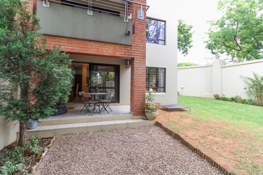 1 Bedroom Property for Sale in Bryanston Gauteng