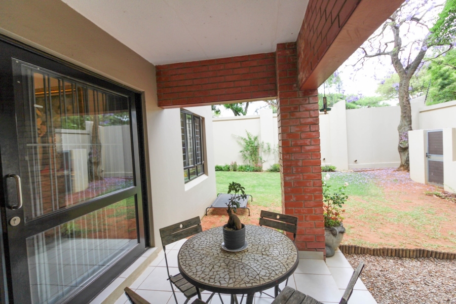 1 Bedroom Property for Sale in Bryanston Gauteng