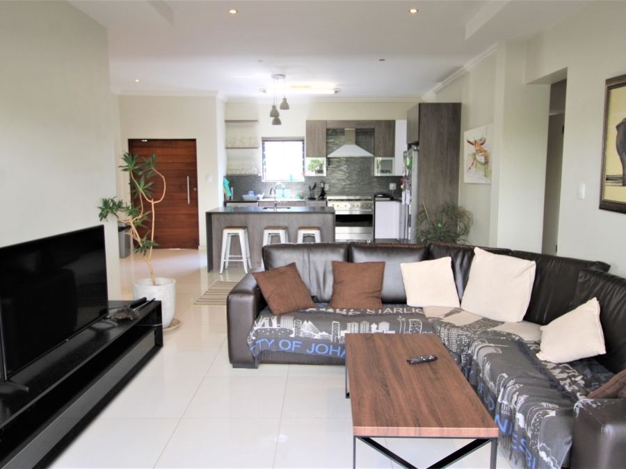 To Let 3 Bedroom Property for Rent in Bryanston East Gauteng