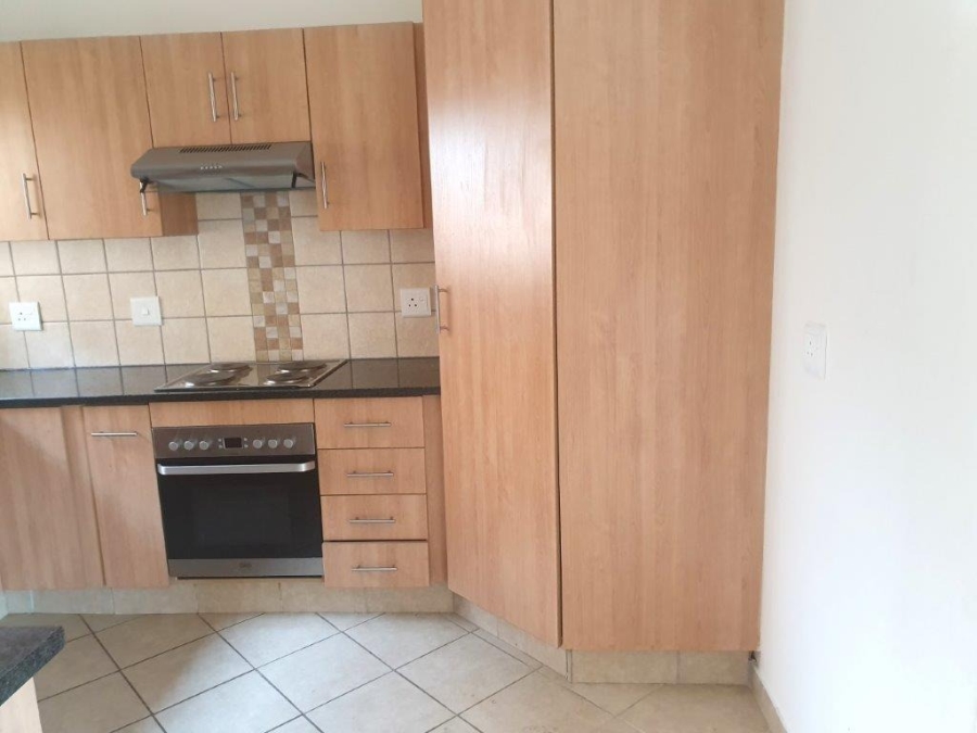 To Let 2 Bedroom Property for Rent in Olympus AH Gauteng