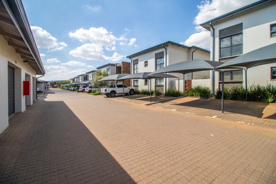 2 Bedroom Property for Sale in Serengeti Lifestyle Estate Gauteng