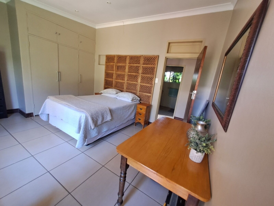 6 Bedroom Property for Sale in Sinoville Gauteng