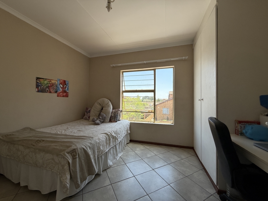 2 Bedroom Property for Sale in Honeydew Gauteng