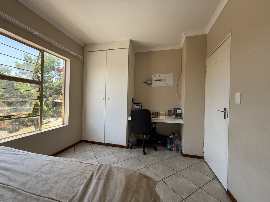 2 Bedroom Property for Sale in Honeydew Gauteng