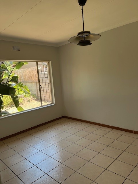 7 Bedroom Property for Sale in Eden Glen Gauteng