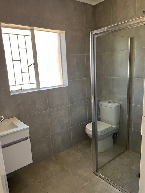 7 Bedroom Property for Sale in Eden Glen Gauteng