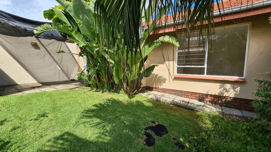 To Let 2 Bedroom Property for Rent in Sunninghill Gauteng