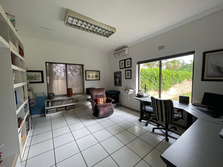 4 Bedroom Property for Sale in Three Rivers Proper Gauteng