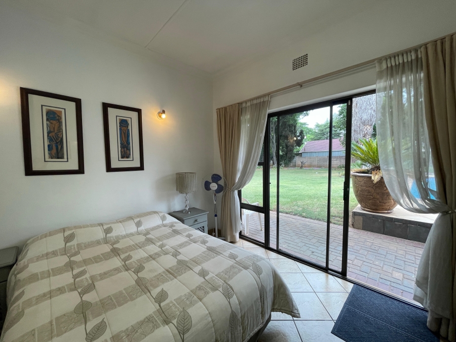 4 Bedroom Property for Sale in Three Rivers Proper Gauteng