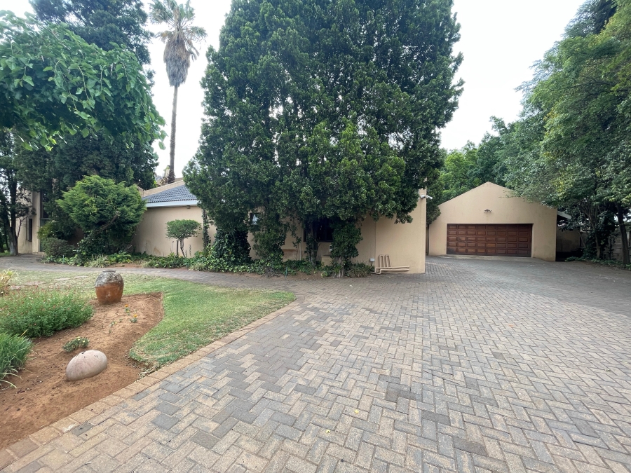 4 Bedroom Property for Sale in Three Rivers Proper Gauteng