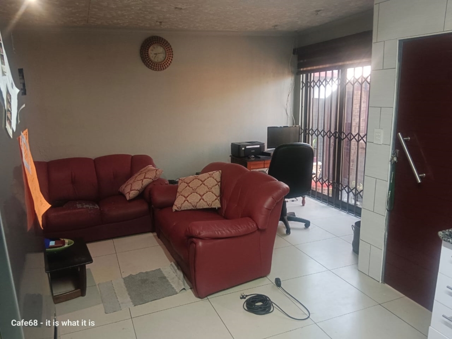 3 Bedroom Property for Sale in Moretele View Gauteng