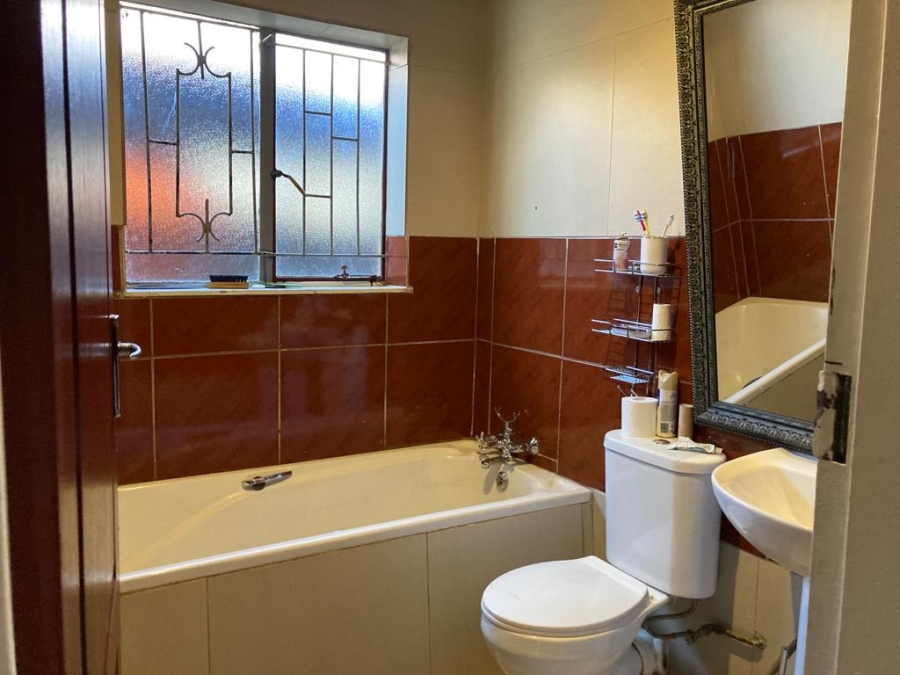 3 Bedroom Property for Sale in Moretele View Gauteng