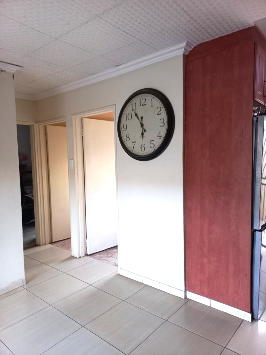 4 Bedroom Property for Sale in Clayville Gauteng