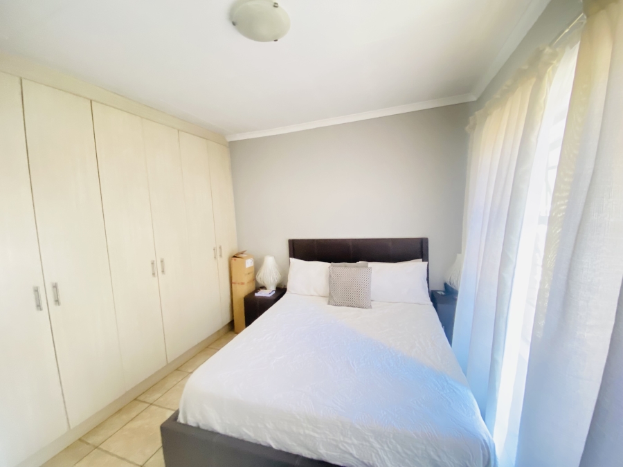 2 Bedroom Property for Sale in Albemarle Gauteng