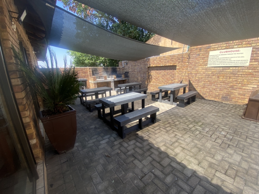 2 Bedroom Property for Sale in Albemarle Gauteng