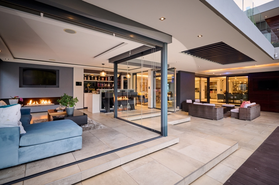 5 Bedroom Property for Sale in Waterfall Country Estate Gauteng