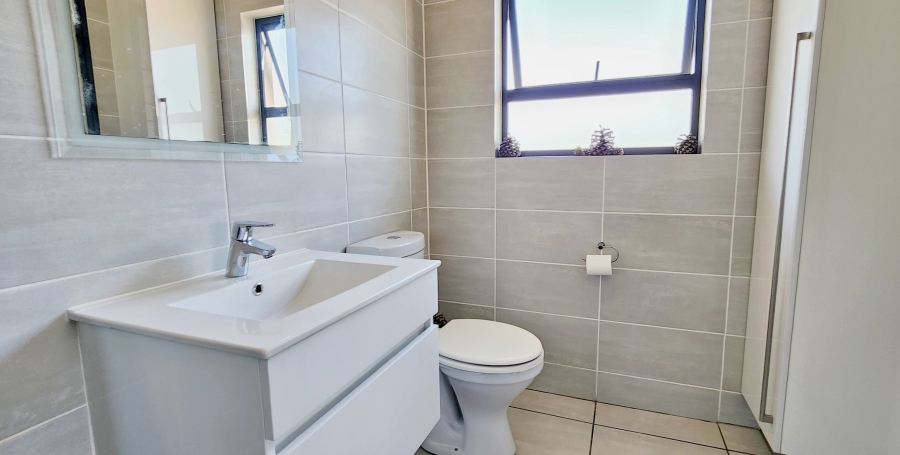 1 Bedroom Property for Sale in Waterfall Gauteng