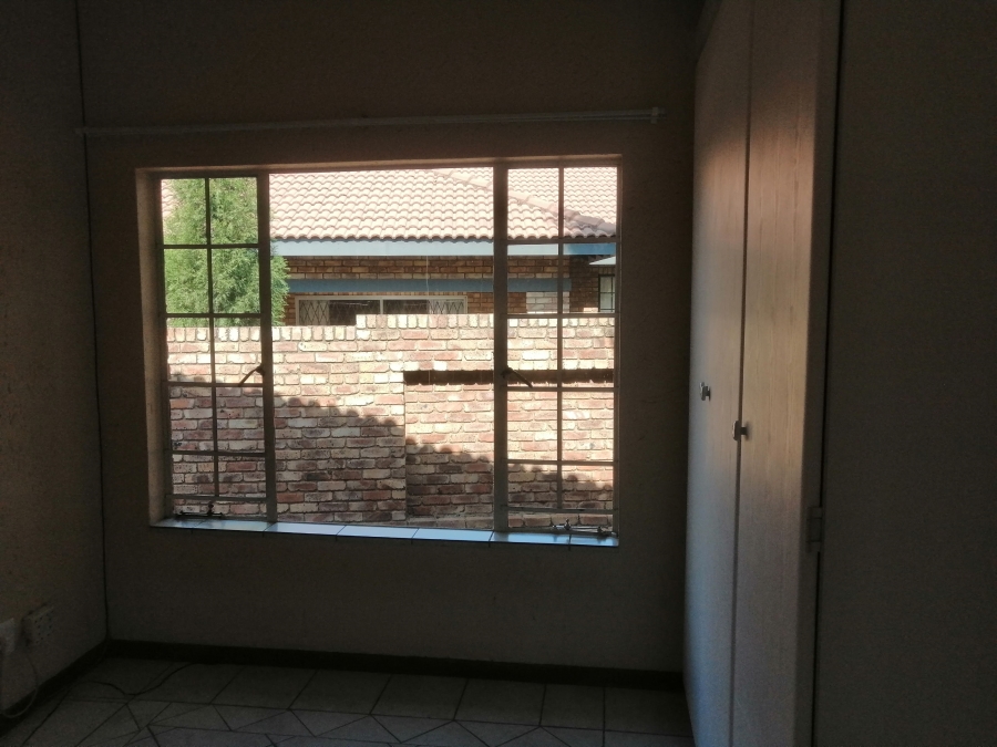 To Let 3 Bedroom Property for Rent in Moreleta Park Gauteng