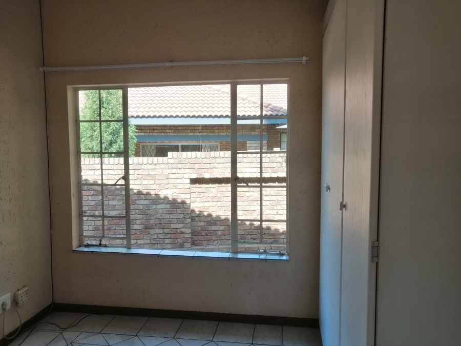 To Let 3 Bedroom Property for Rent in Moreleta Park Gauteng