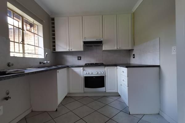 To Let 2 Bedroom Property for Rent in Magalieskruin Gauteng