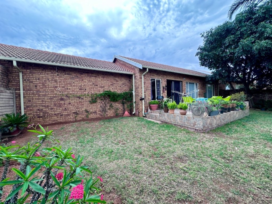 2 Bedroom Property for Sale in Ninapark Gauteng