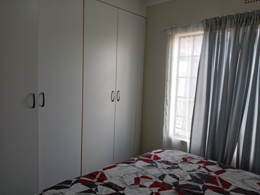 2 Bedroom Property for Sale in Sonneveld Gauteng