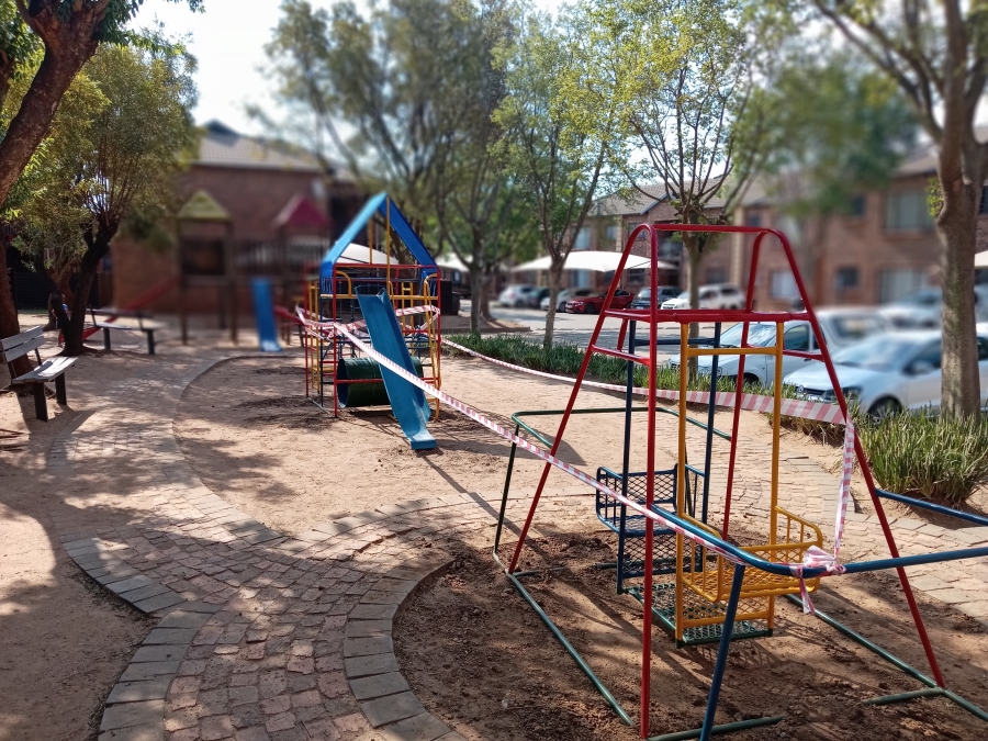 2 Bedroom Property for Sale in Sonneveld Gauteng