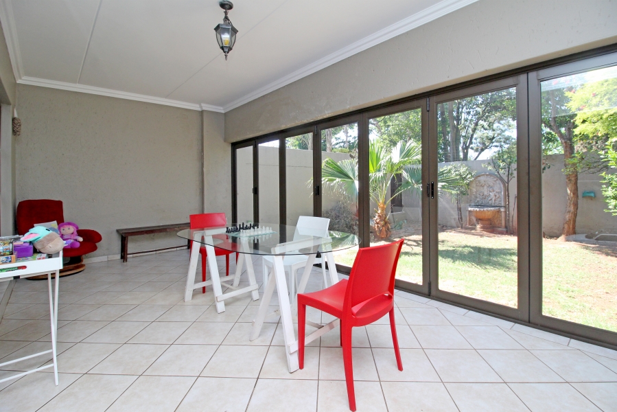 To Let 3 Bedroom Property for Rent in Fairland Gauteng