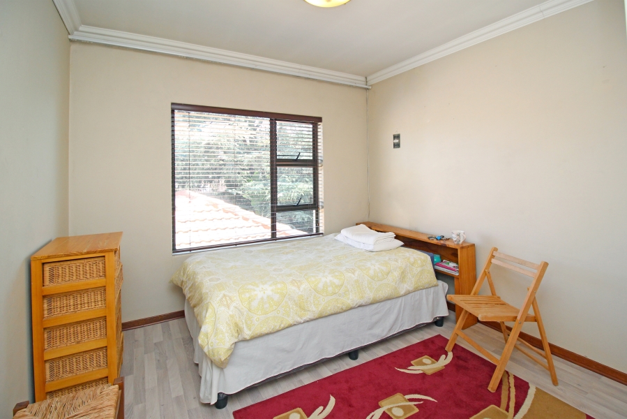 To Let 3 Bedroom Property for Rent in Fairland Gauteng