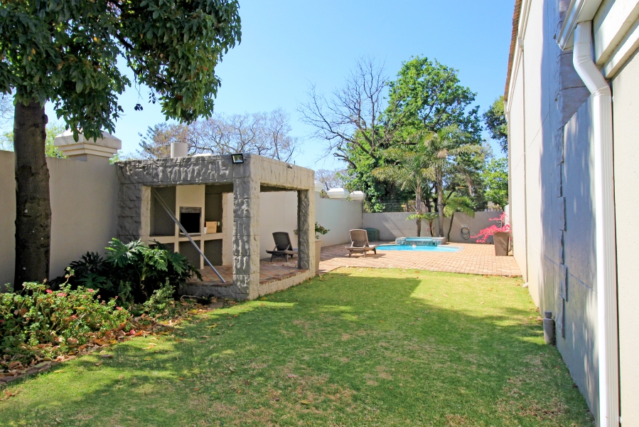 To Let 3 Bedroom Property for Rent in Fairland Gauteng