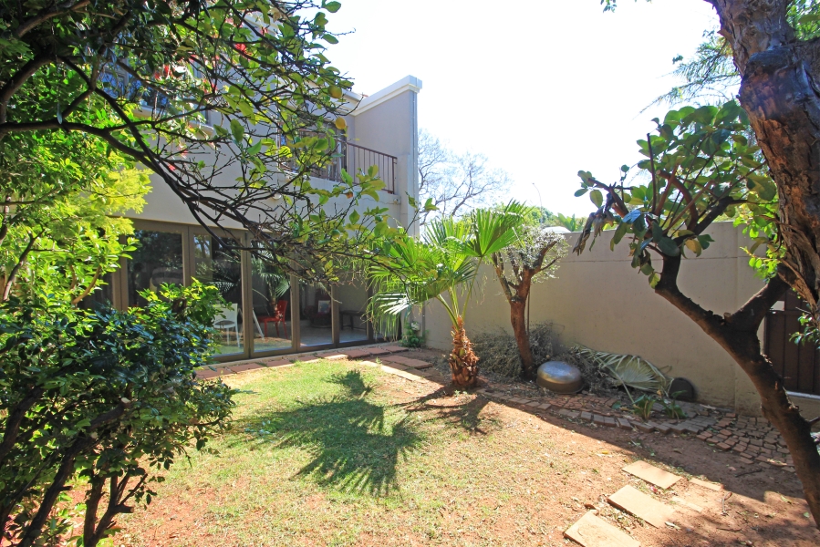 To Let 3 Bedroom Property for Rent in Fairland Gauteng