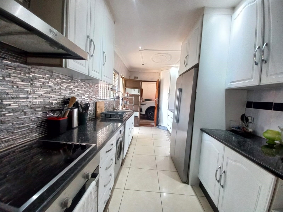 4 Bedroom Property for Sale in Dalpark Gauteng