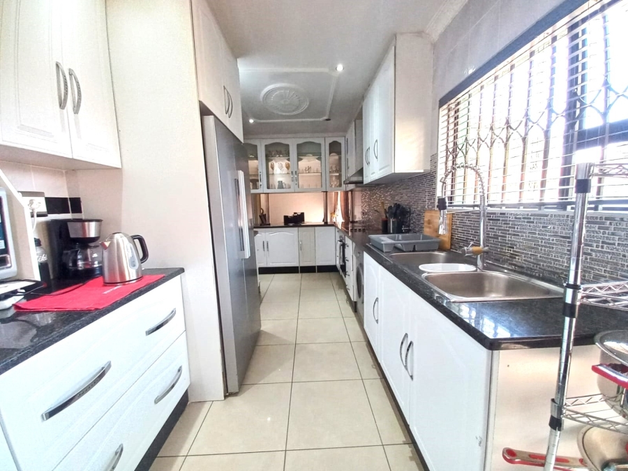 4 Bedroom Property for Sale in Dalpark Gauteng