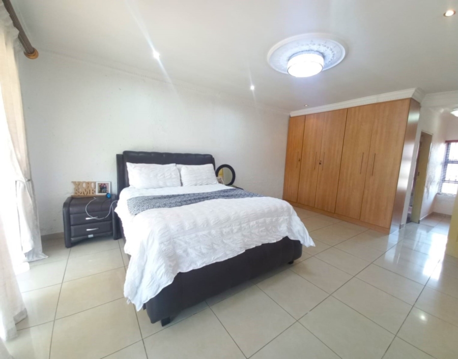 4 Bedroom Property for Sale in Dalpark Gauteng