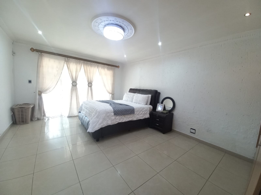 4 Bedroom Property for Sale in Dalpark Gauteng